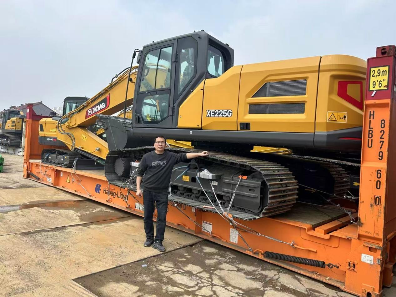 Logística inteligente y entrega eficiente: XCMG XE225G y XE60G PRO llegan al puerto de Posorja, Ecuador