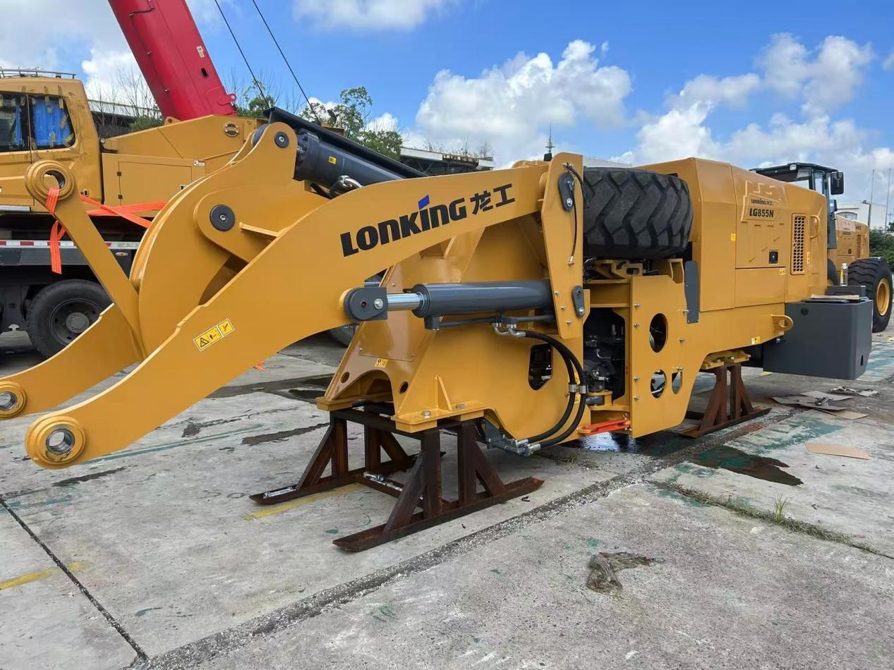 Cargadora de Ruedas Lonking LG855N Cargada para Envío a Colombia, Reforzando las Operaciones Pesadas en Sudamérica